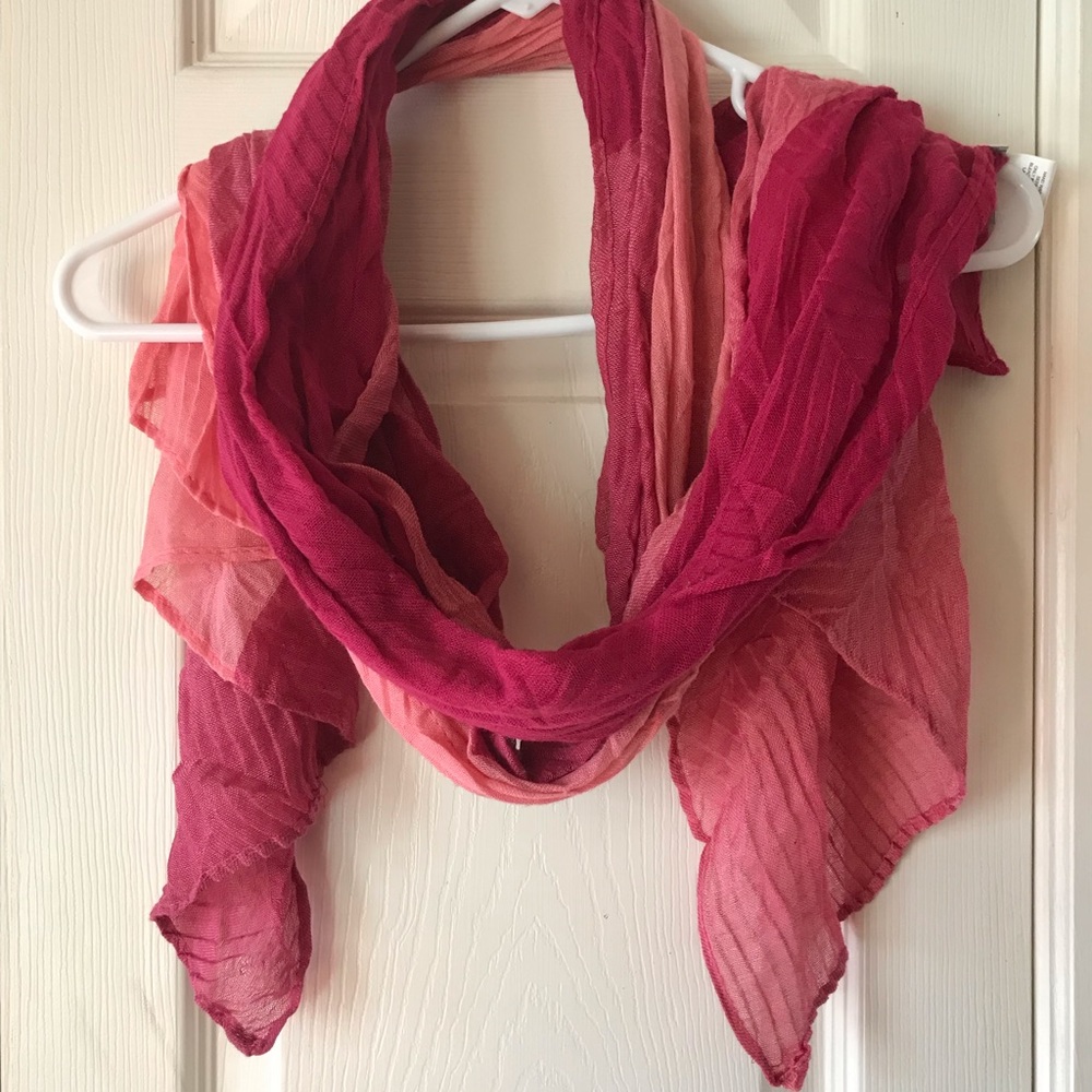 New York & Company Scarf